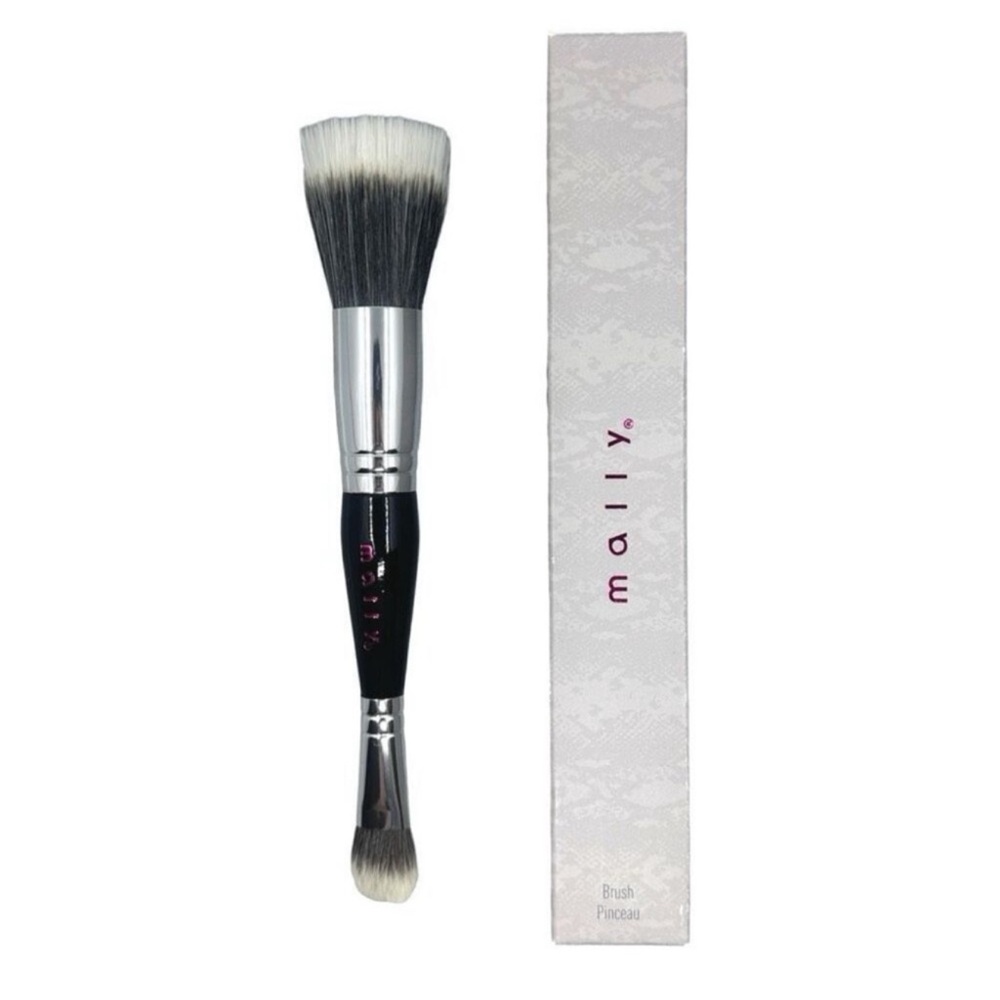 Mally Dual-Ended Makeup Blush and Shadow Brush. NIB. Retails: $32